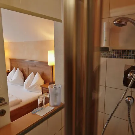 Restaurant Itzlinger Hof 호텔