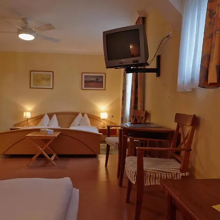 Hotel Restaurant Itzlinger Hof 3*